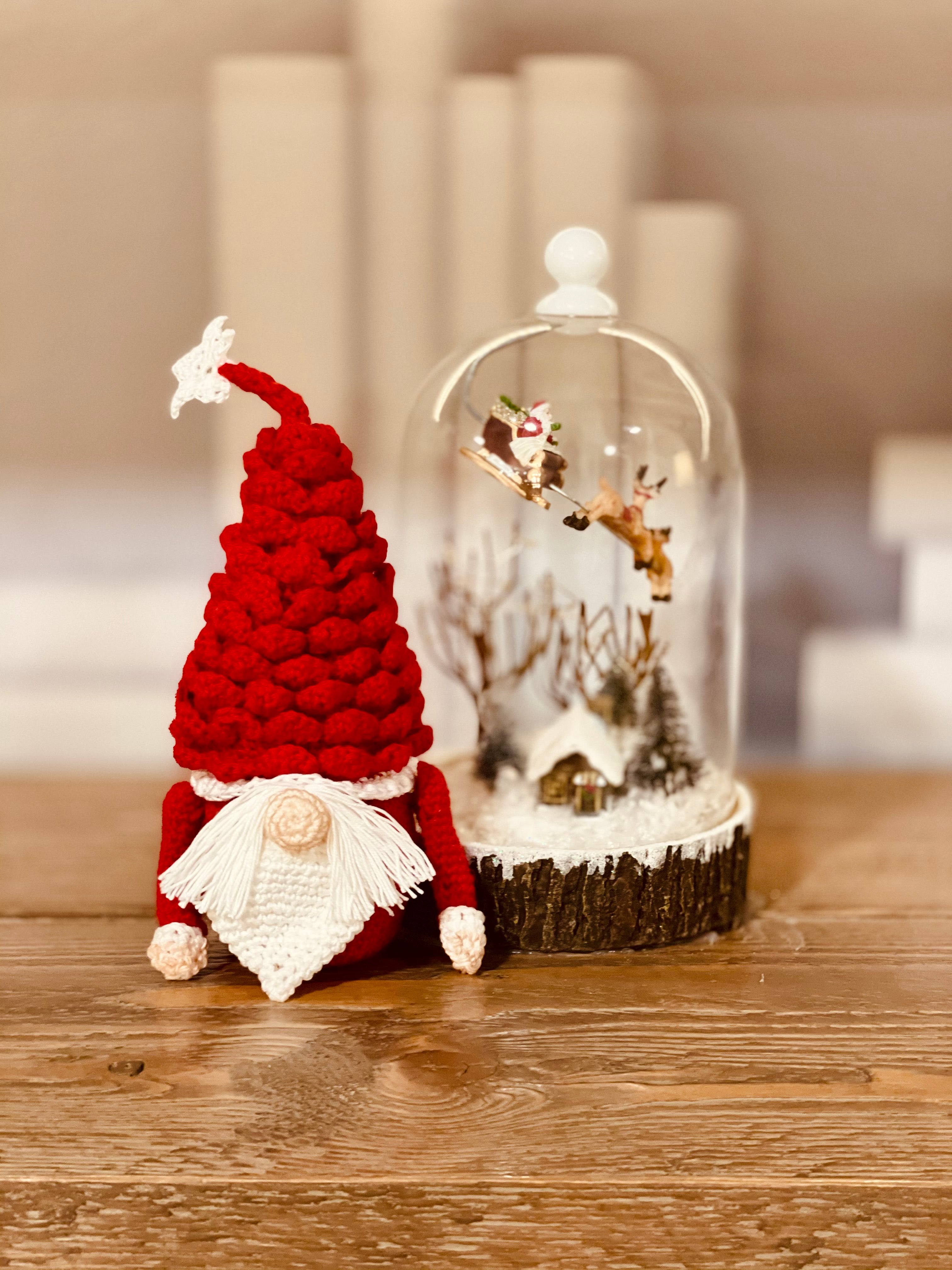 Santa Gnome - Crochet Pattern