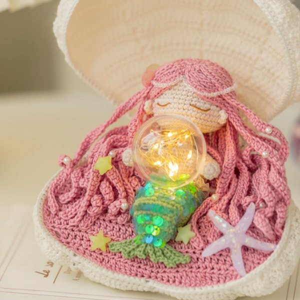 Mermaid Lamp – Crochet Pattern